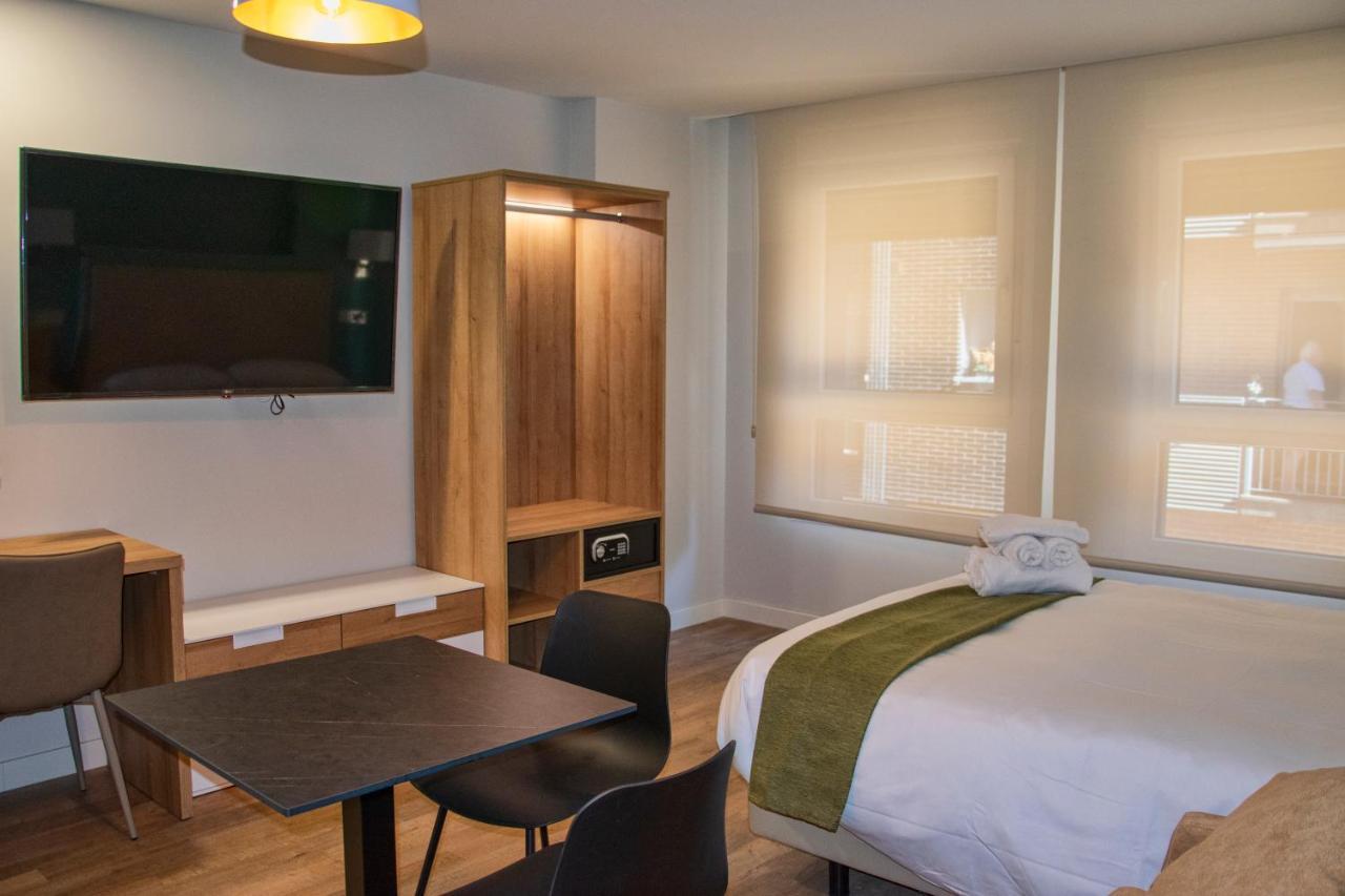 Aparthotel Essenzia De Castilla Aranda de Duero Kültér fotó