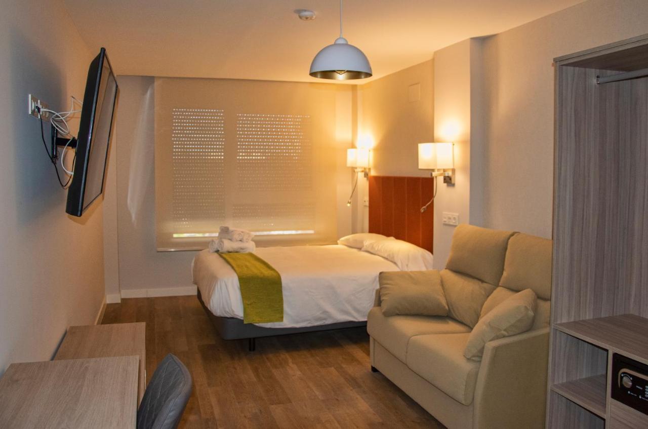 Aparthotel Essenzia De Castilla Aranda de Duero Kültér fotó